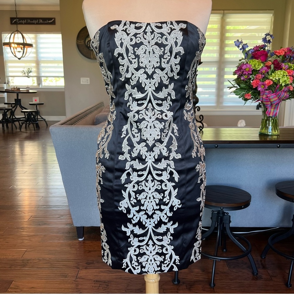 WHBM Strapless Cocktail Dress Size 2 Black Satin Gold Embroidered Sheath Fitted